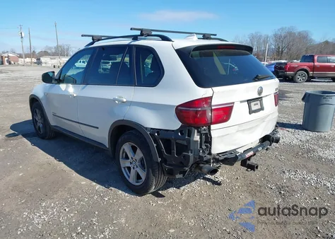 2011 BMW X5 xDrive35D z USA, uszkodzony, nr VIN 5UXZW0C56BL371189